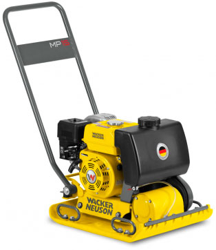 Виброплита Wacker Neuson MP-15 в прокат в Хабаровске. У нас лучшая цена за сутки! Возможность взять в аренду с выгодной скидкой до 40% при экспресс доставке 24/7. И помните, ночью стоимость еще дешевле на 30%! #арендапрокат #виброплита #выгодно